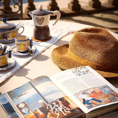 Villa Savina - Elegant Family Overlooks Amalfi Coast -